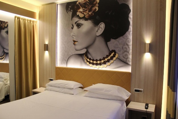 Hotel Camelia image 1