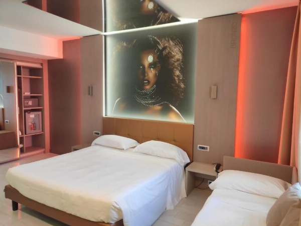 Hotel Camelia image 17